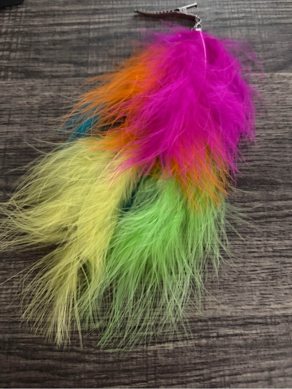 Colorful Feather Hair Clip - Multicolor - Picture 4 of 4